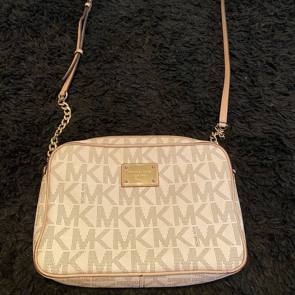 White Michael Kors satchel